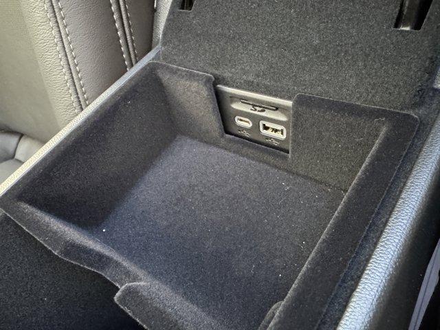2025 Cadillac XT5 Vehicle Photo in LEOMINSTER, MA 01453-2952