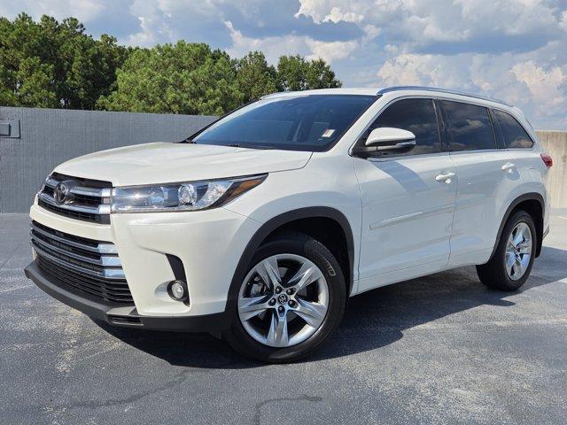 2017 Toyota Highlander Vehicle Photo in Roswell, GA 30076