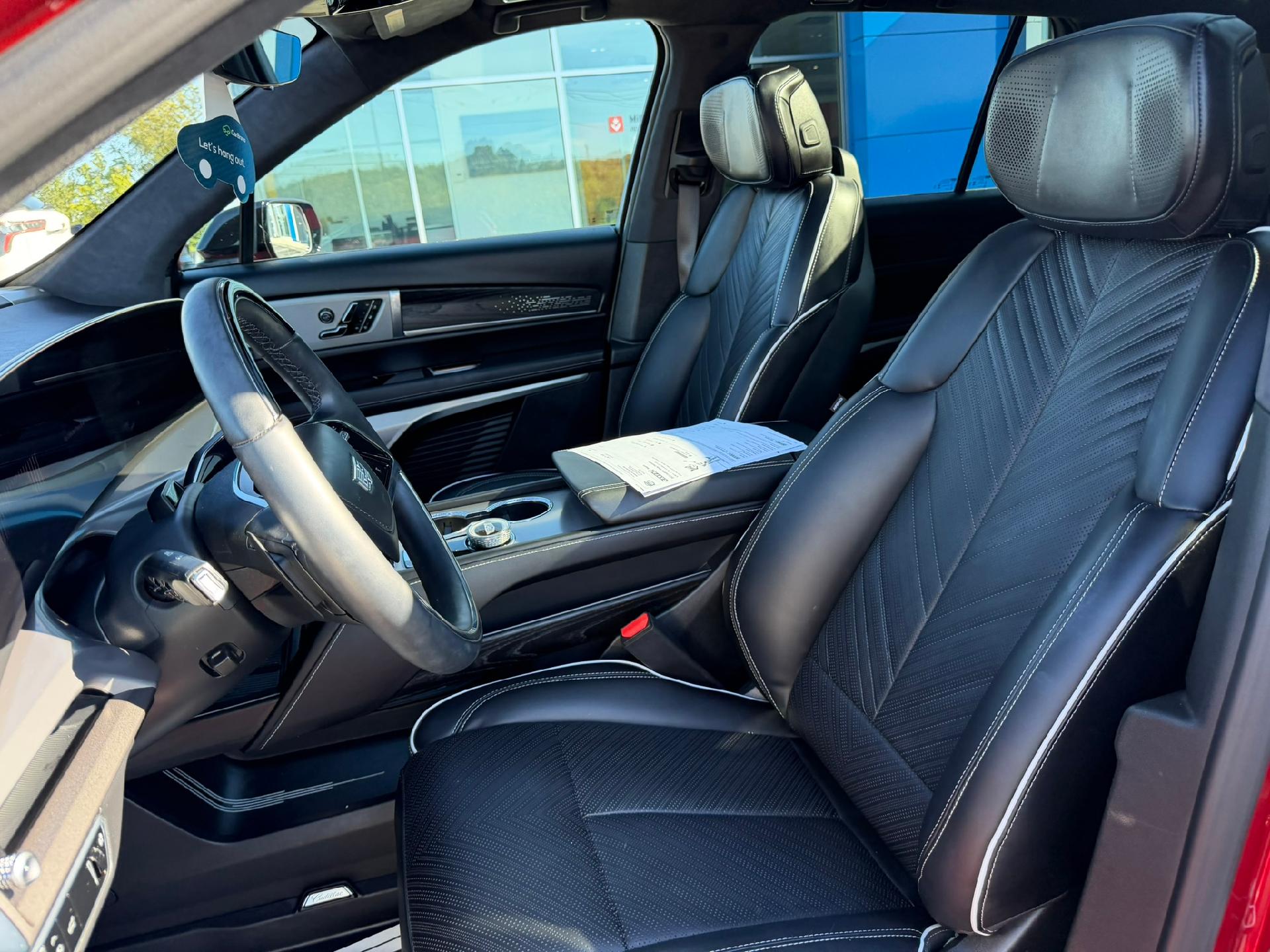 2026 Cadillac VISTIQ photo 18 of 36