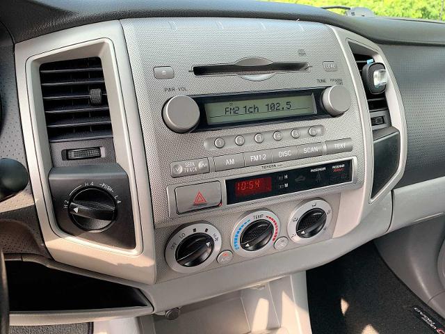 2008 Toyota Tacoma Vehicle Photo in MOON TOWNSHIP, PA 15108-2571
