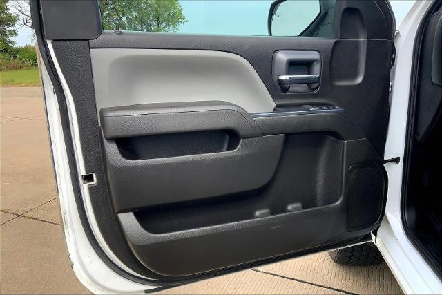 2017 GMC Sierra 1500 Vehicle Photo in TOPEKA, KS 66609-0000