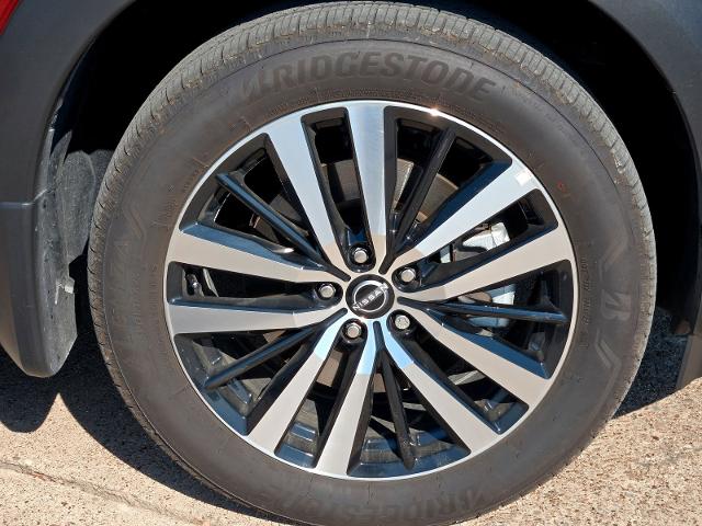 2024 Nissan Pathfinder Vehicle Photo in Weatherford, TX 76087