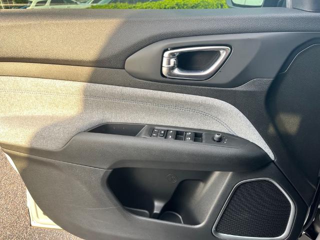 2024 Jeep Compass Vehicle Photo in Brunswick, GA 31525