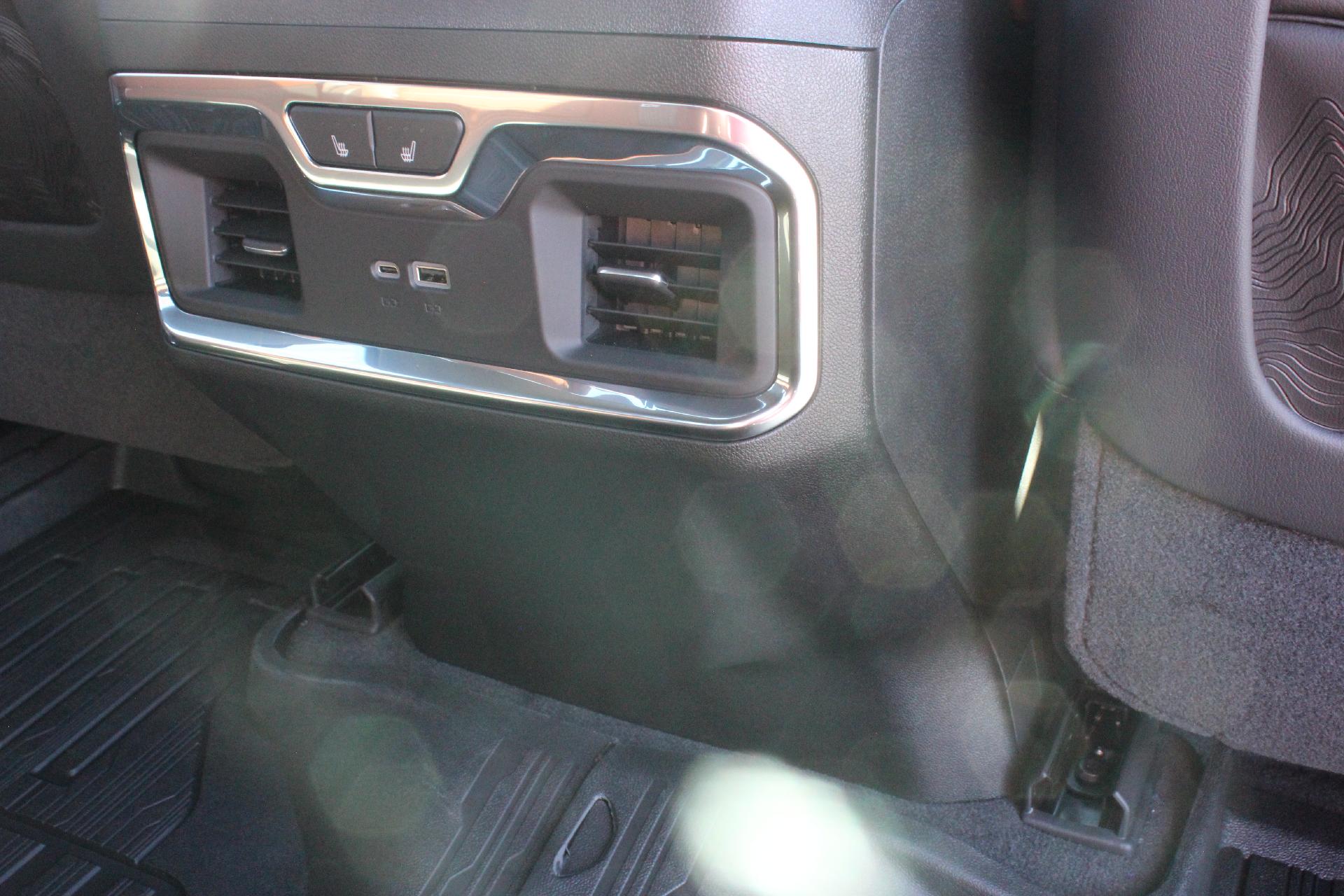 2026 GMC Sierra 2500 HD Vehicle Photo in AURORA, CO 80012-4011