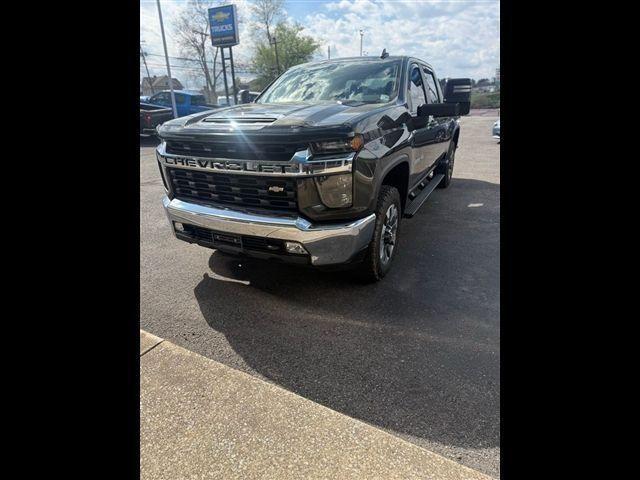 2022 Chevrolet Silverado 2500 HD Vehicle Photo in FAIRMONT, WV 26554-2318