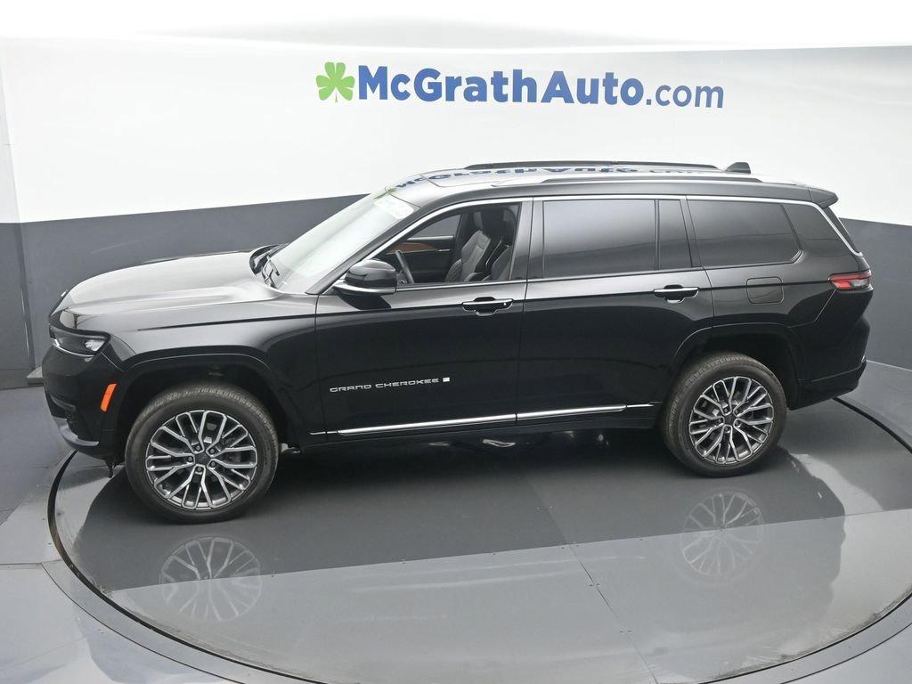 2023 Jeep Grand Cherokee L Vehicle Photo in Cedar Rapids, IA 52402