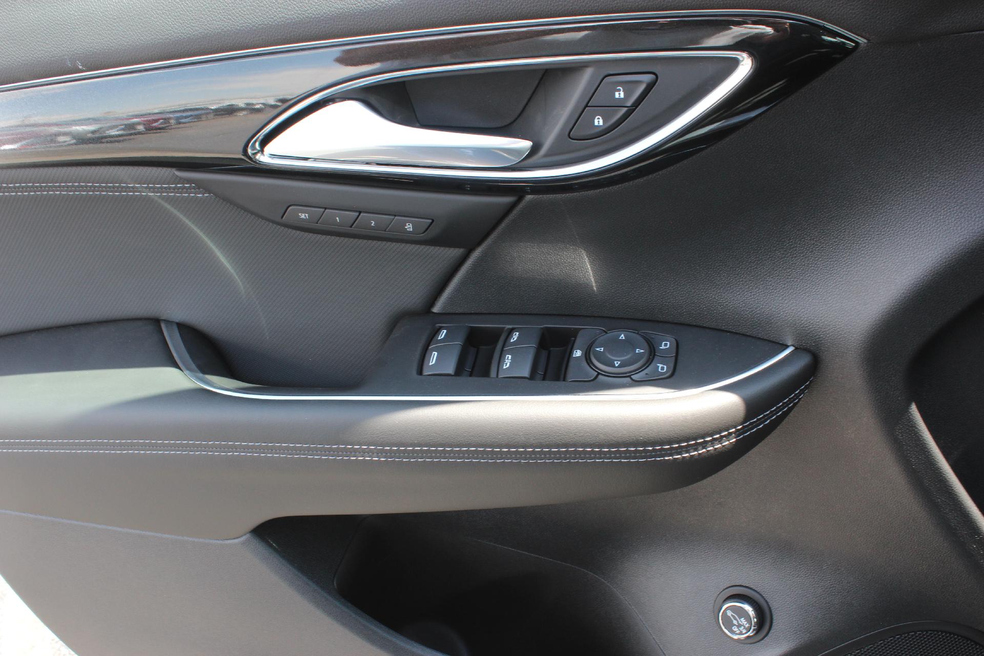 2025 Buick Envision Vehicle Photo in AURORA, CO 80012-4011