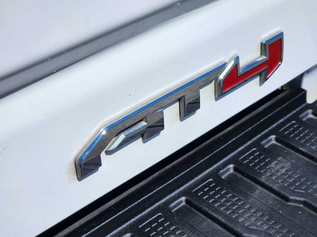 2024 GMC Sierra 2500 HD Vehicle Photo in DENTON, TX 76210-9321