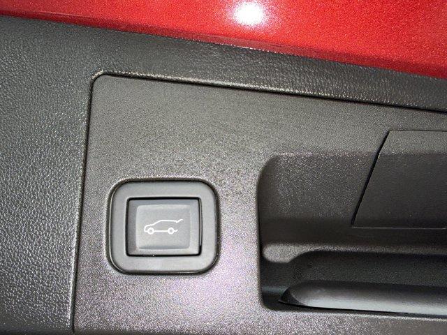 2024 Cadillac XT5 Vehicle Photo in LEOMINSTER, MA 01453-2952