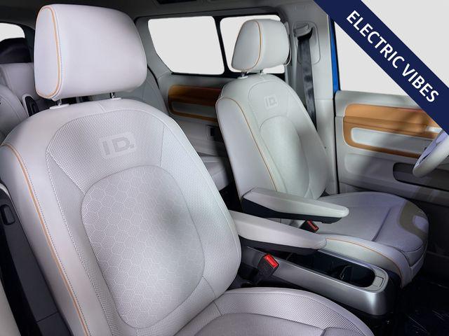 2025 Volkswagen ID. Buzz Vehicle Photo in Puyallup, WA 98371