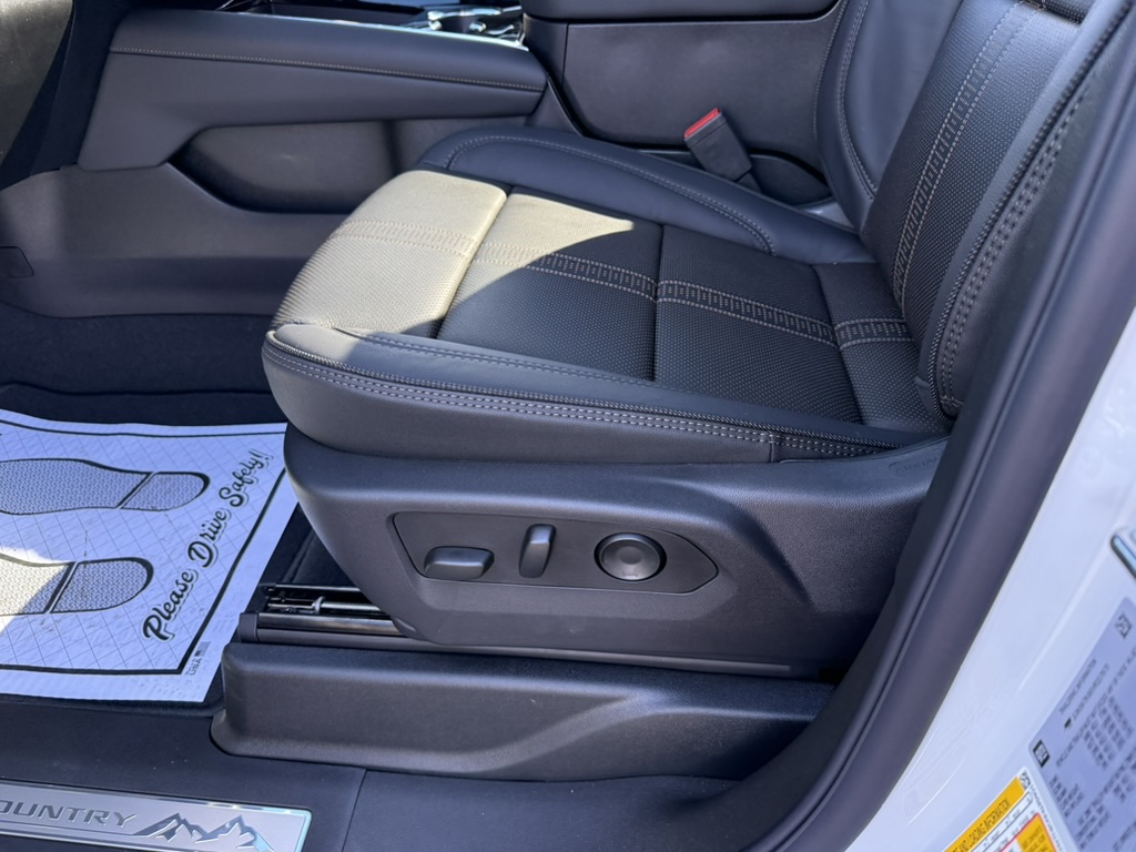 2027 Chevrolet Tahoe photo 15 of 24
