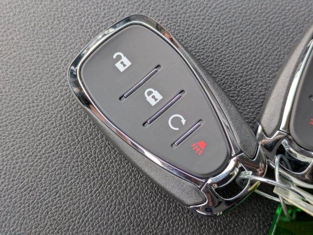 2025 Chevrolet Trax Vehicle Photo in BRUNSWICK, GA 31525-1881