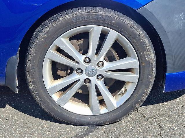2011 Kia Forte Vehicle Photo in DANBURY, CT 06810-5034