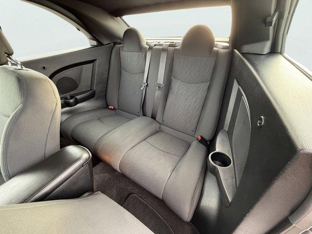 2011 Chrysler 200 Vehicle Photo in LEOMINSTER, MA 01453-2952