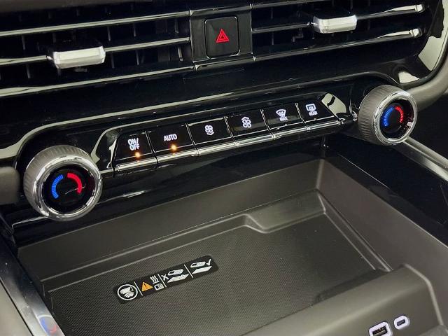 2026 Chevrolet Suburban Vehicle Photo in PUYALLUP, WA 98371-4149