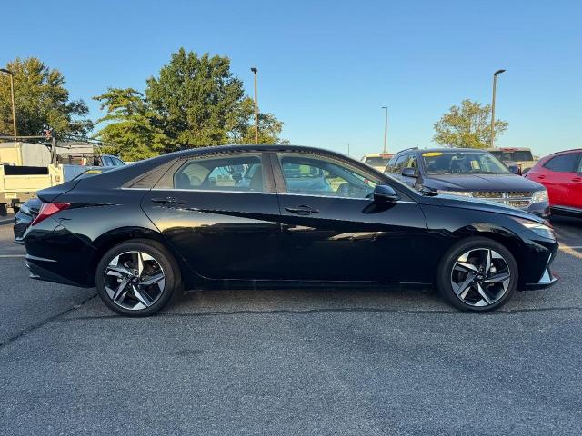 2022 Hyundai ELANTRA Vehicle Photo in COLUMBIA, MO 65203-3903
