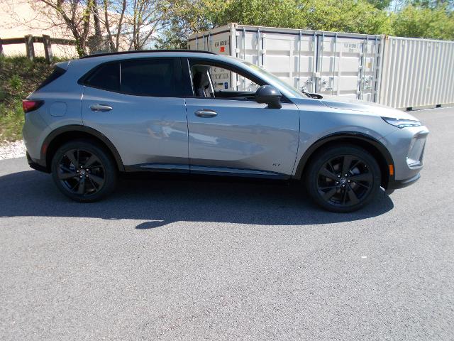 2025 Buick Envision Vehicle Photo in LOWELL, MA 01852-4336