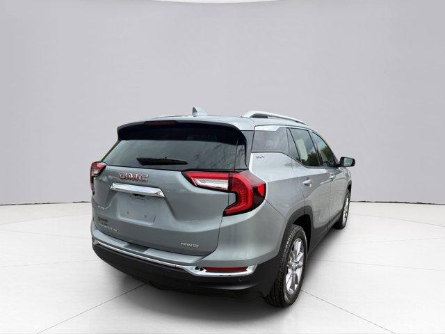2024 GMC Terrain Vehicle Photo in LEOMINSTER, MA 01453-2952
