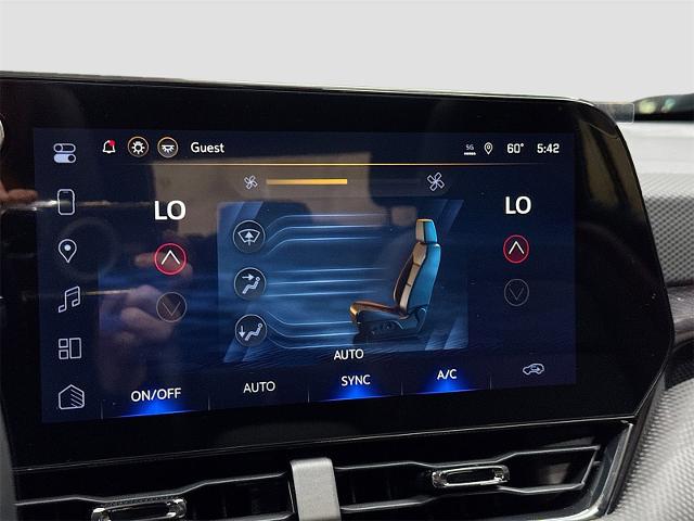 2026 Chevrolet Equinox Vehicle Photo in EVERETT, WA 98203-5662