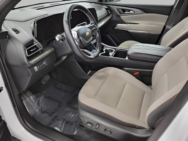 2025 Chevrolet Traverse Vehicle Photo in MANITOWOC, WI 54220-5838