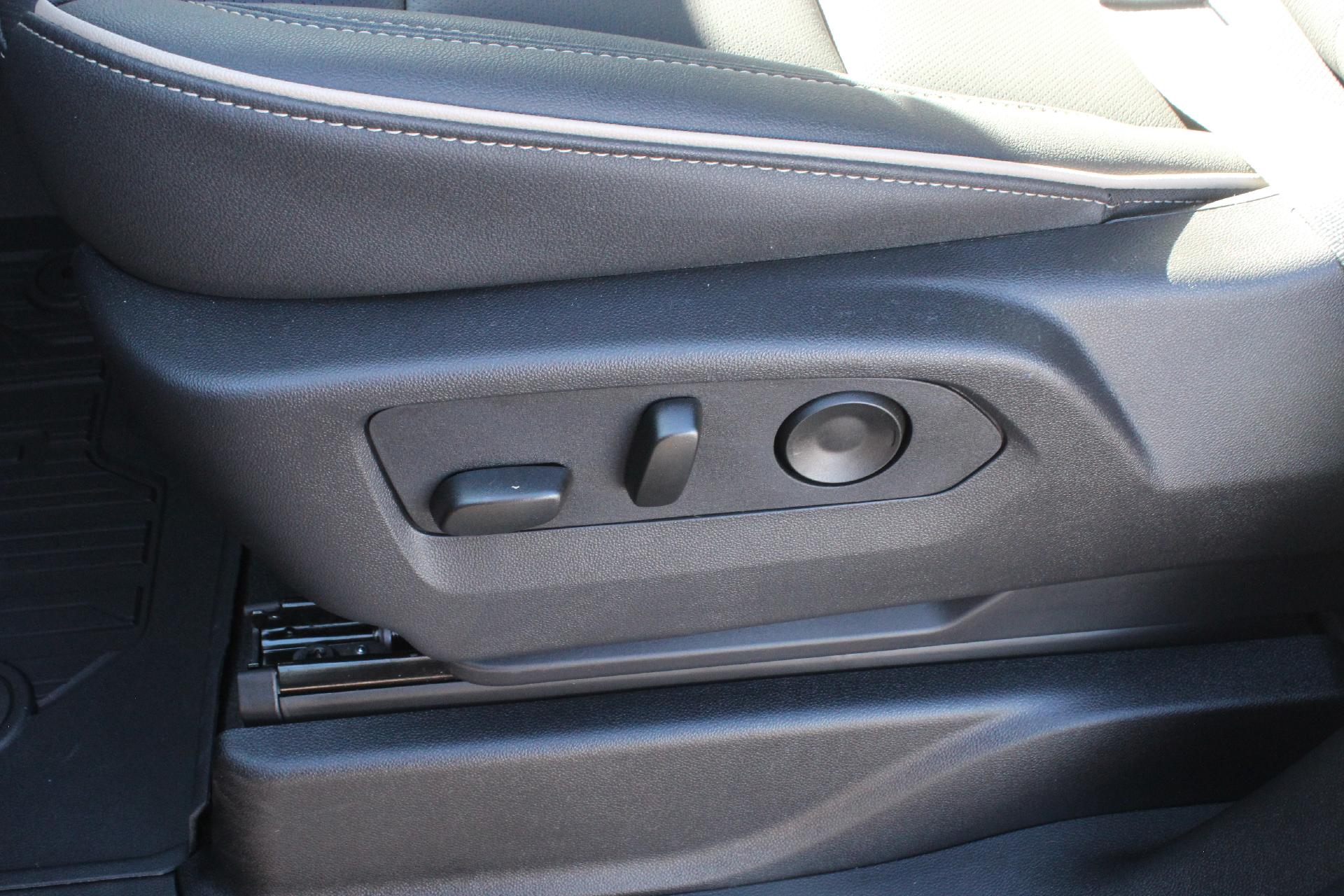 2026 GMC Yukon Vehicle Photo in AURORA, CO 80012-4011