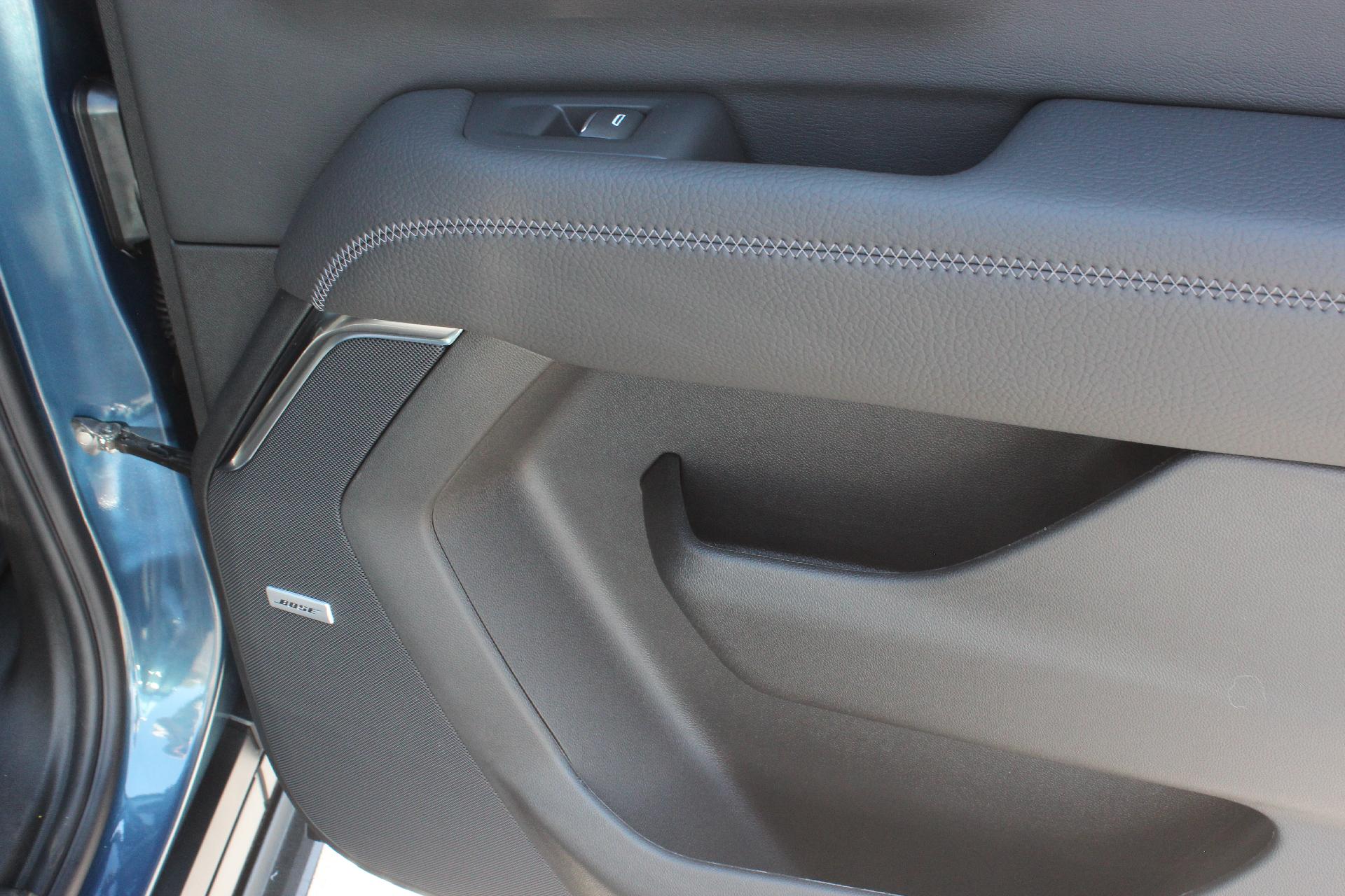 2025 GMC Yukon Vehicle Photo in AURORA, CO 80012-4011