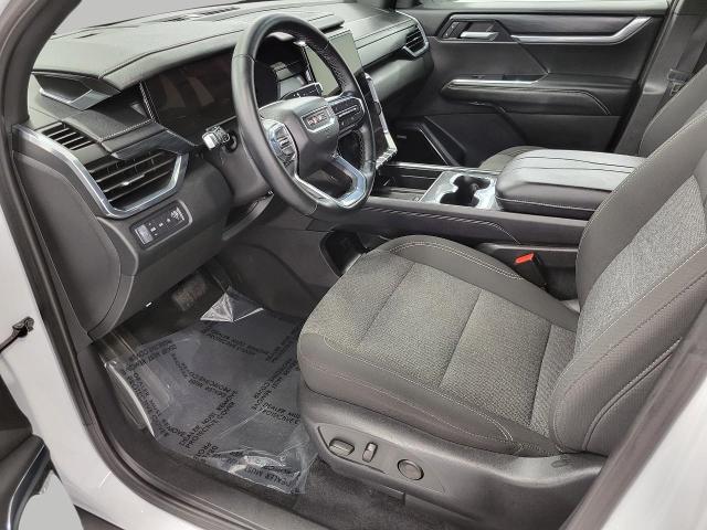 2025 GMC Acadia Vehicle Photo in NEENAH, WI 54956-2243