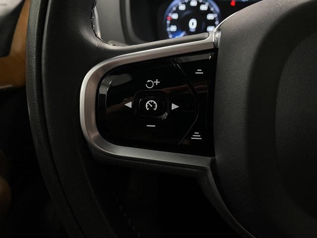 2021 Volvo XC90 Vehicle Photo in Appleton, WI 54913