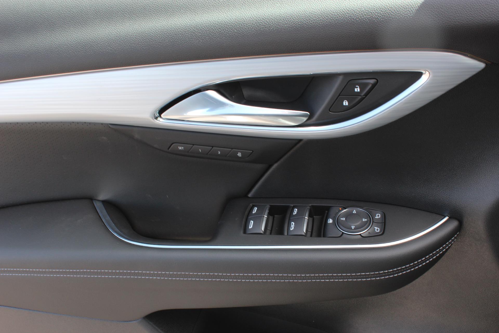 2025 Buick Envision Vehicle Photo in AURORA, CO 80012-4011