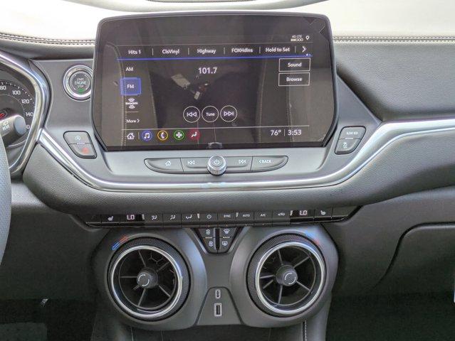 2025 Chevrolet Blazer Vehicle Photo in BRUNSWICK, GA 31525-1881