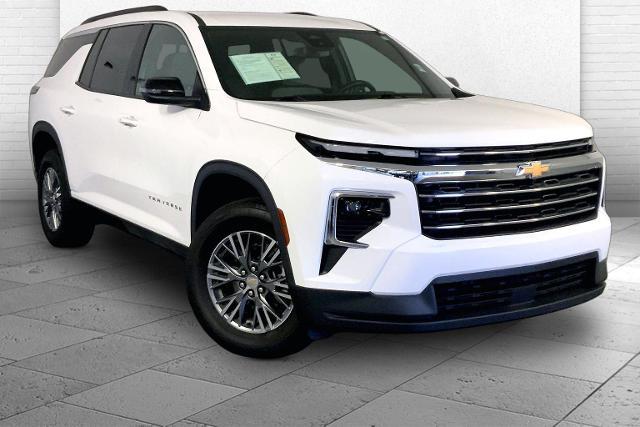 2025 Chevrolet Traverse Vehicle Photo in KANSAS CITY, MO 64114-4502
