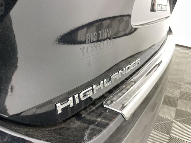 2024 Toyota Highlander Vehicle Photo in GILBERT, AZ 85297-0402
