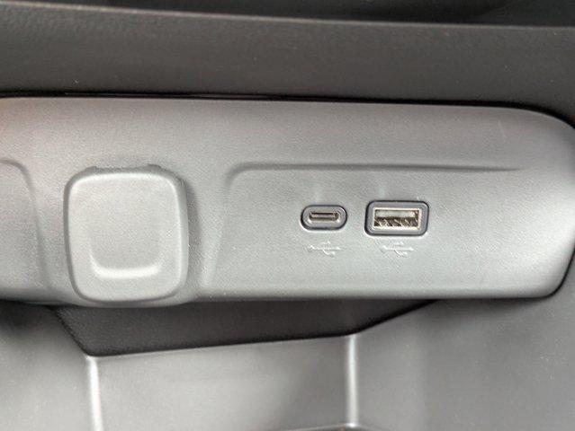 2025 Chevrolet Trax Vehicle Photo in BRUNSWICK, GA 31525-1881