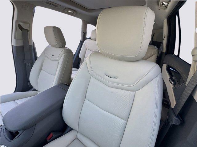 2025 Cadillac XT6 Vehicle Photo in LEOMINSTER, MA 01453-2952