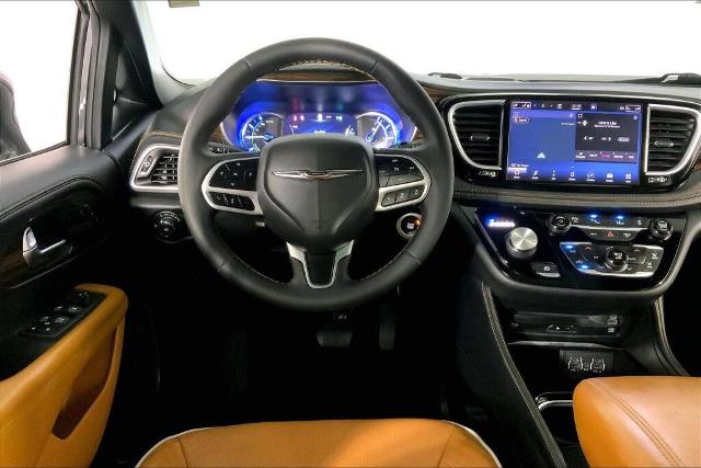 2022 Chrysler Pacifica Vehicle Photo in Kansas City, MO 64114