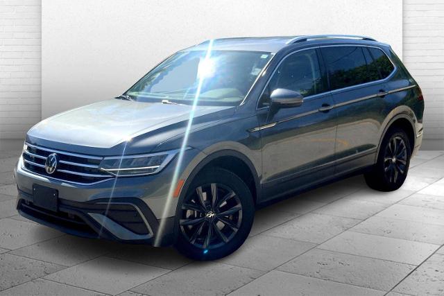 2024 Volkswagen Tiguan Vehicle Photo in KANSAS CITY, MO 64114-4545