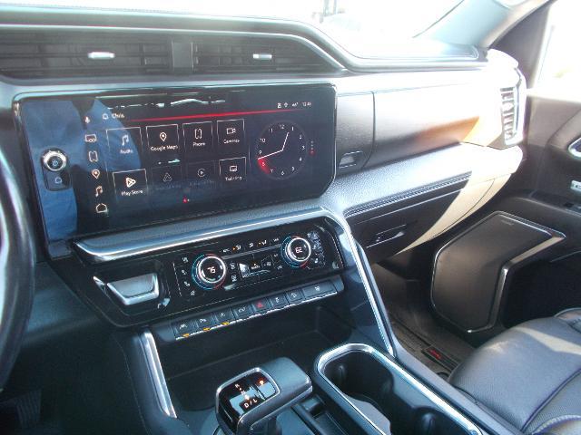 2024 GMC Sierra 1500 Vehicle Photo in LOWELL, MA 01852-4336