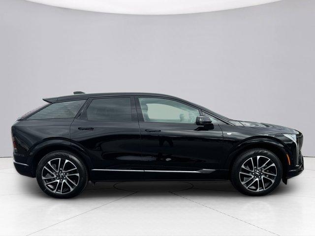 2025 Cadillac OPTIQ Vehicle Photo in LEOMINSTER, MA 01453-2952