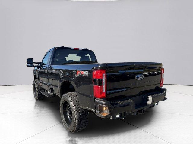 2023 Ford Super Duty F-350 SRW Vehicle Photo in LEOMINSTER, MA 01453-2952
