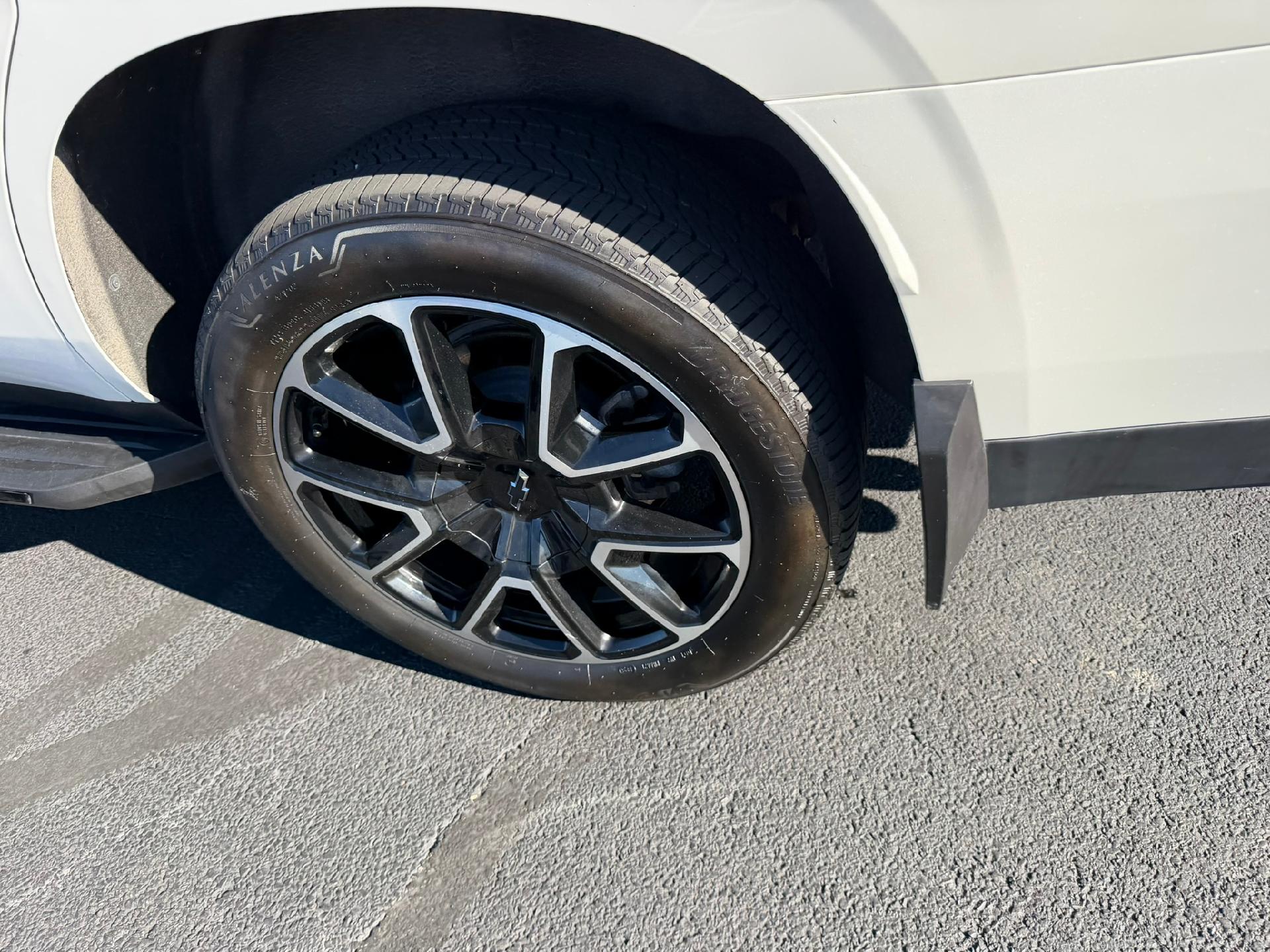 2025 Chevrolet Tahoe photo 15 of 40