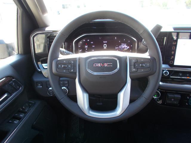 2025 GMC Sierra 2500 HD Vehicle Photo in LOWELL, MA 01852-4336