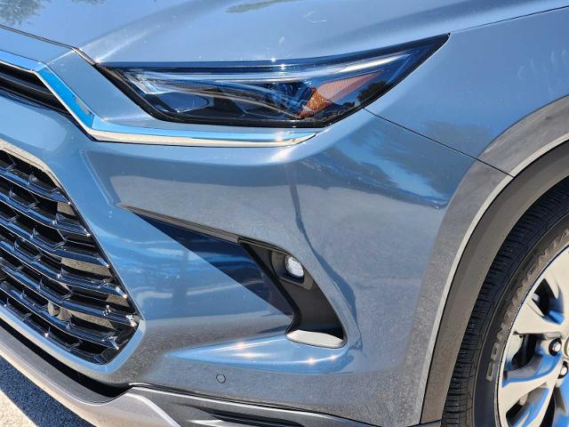 2024 Toyota Grand Highlander Vehicle Photo in DENTON, TX 76210-9321