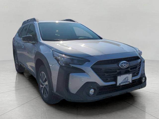 2025 Subaru Outback Vehicle Photo in Green Bay, WI 54304