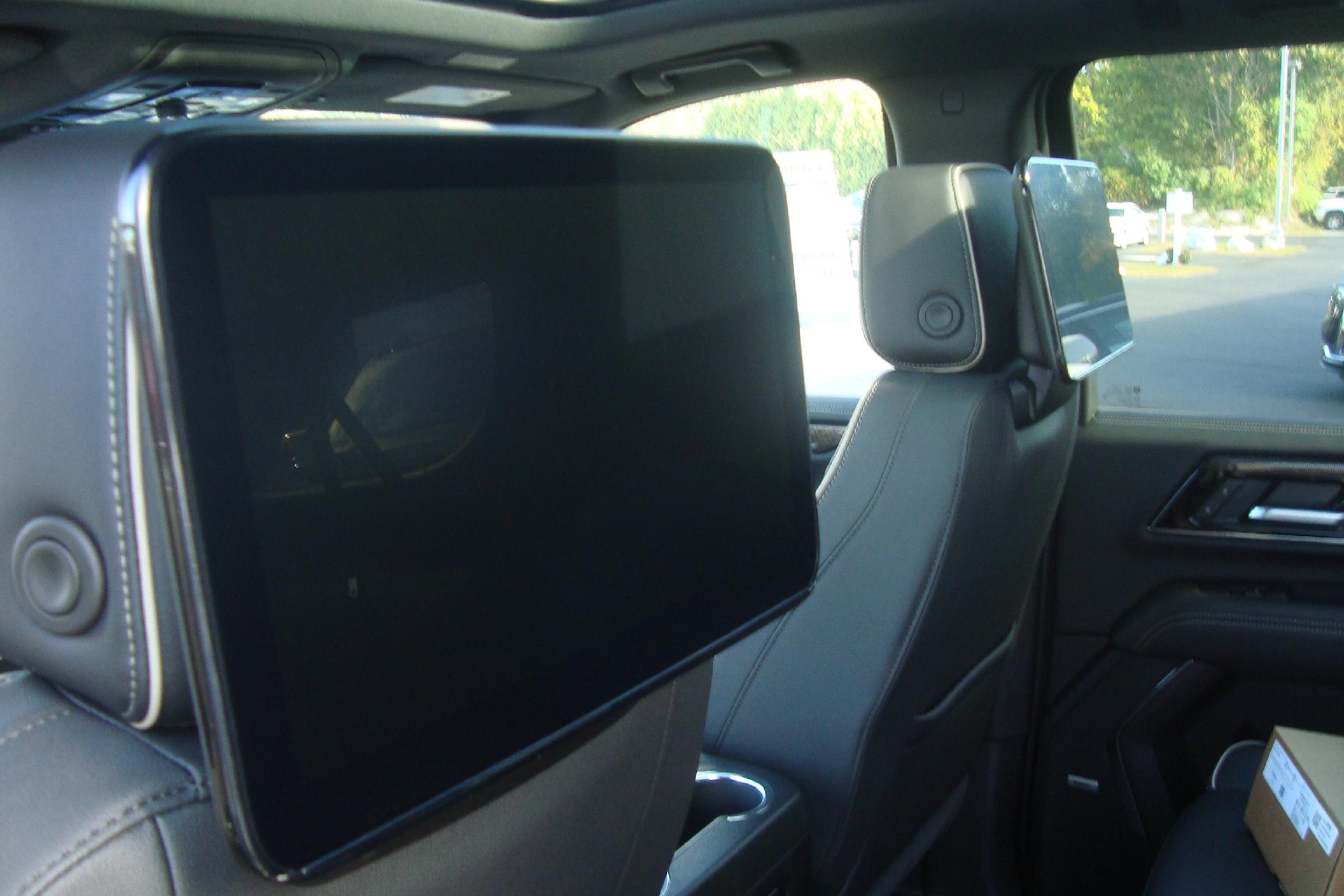 2026 GMC Yukon XL Vehicle Photo in PORTSMOUTH, NH 03801-4196