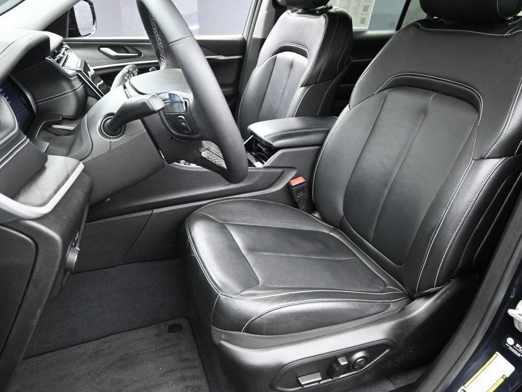 2023 Jeep Grand Cherokee L Vehicle Photo in Cedar Rapids, IA 52402