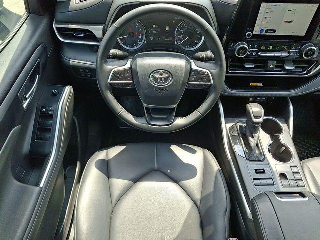 2024 Toyota Highlander Vehicle Photo in DANBURY, CT 06810-5034