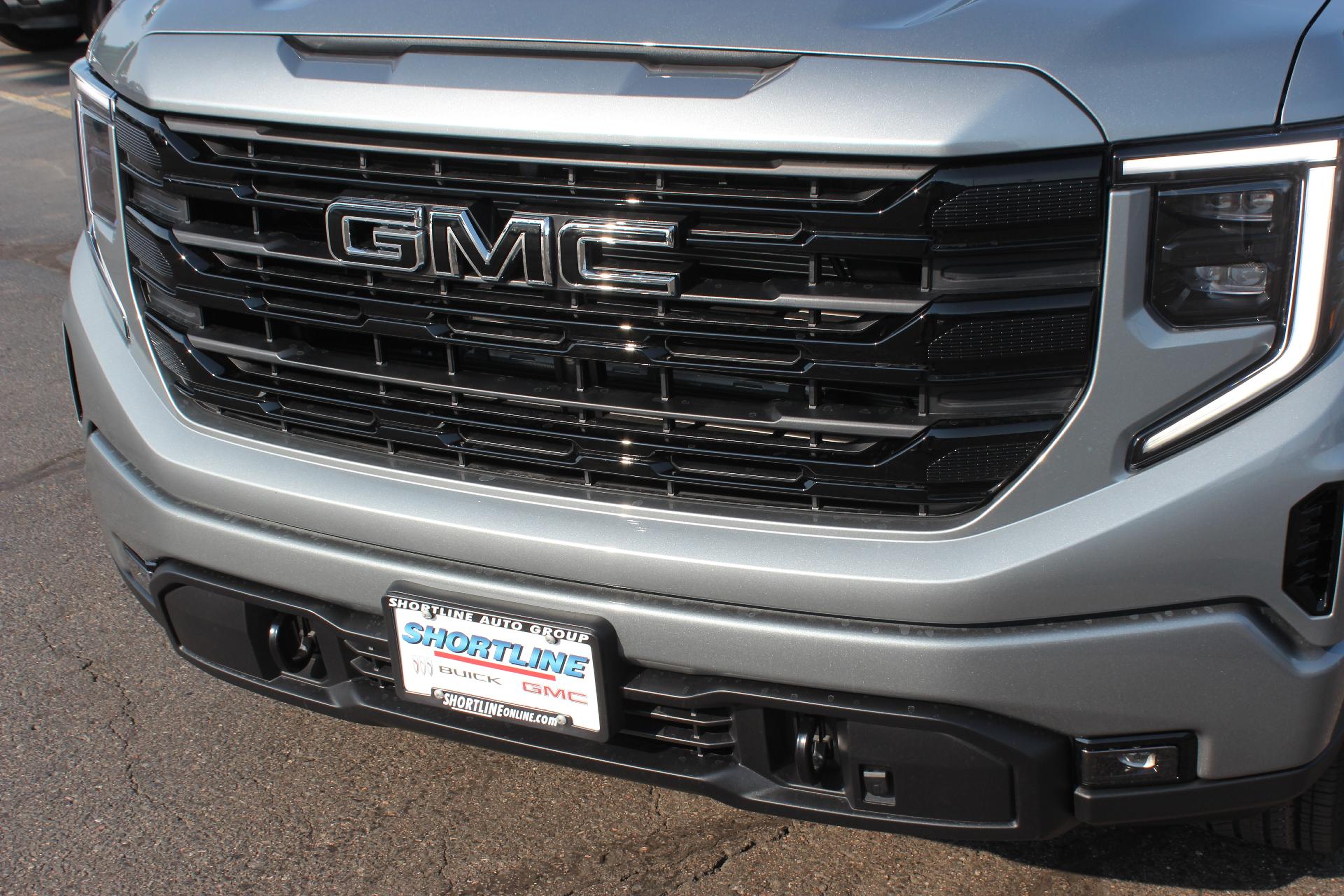 2026 GMC Sierra 1500 Vehicle Photo in AURORA, CO 80012-4011
