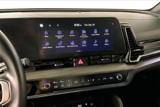 2023 Kia Sportage Vehicle Photo in Lees Summit, MO 64086