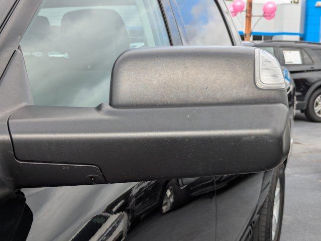 2023 Ram 1500 Classic Vehicle Photo in BRUNSWICK, GA 31525-1881