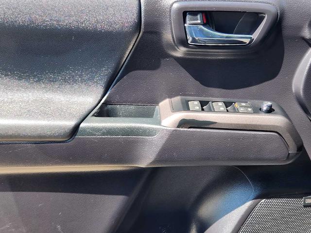 2020 Toyota Tacoma 4WD Vehicle Photo in DENTON, TX 76210-9321
